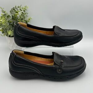 Clarks Women’s Un Structured Black Leather Button Loafers Shoes Size 9